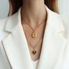 Брендовое ожерелье Черное Сердце: Позолоченная 18K цепочка с подвеской в виде персикового сердца, залитой эмалью, ручной работы в ретро-стиле