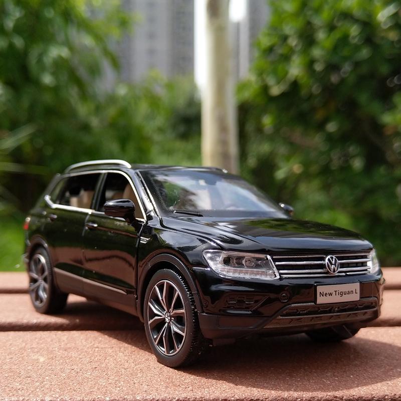 Масштаб 1/32 Tiguan L, литая под давлением модель автомобиля из сплава, модель игрушечного автомобиля со звуком и светом, детская игрушка-автомобиль с откидной спинкой, выставки коллекций праздничных подарков