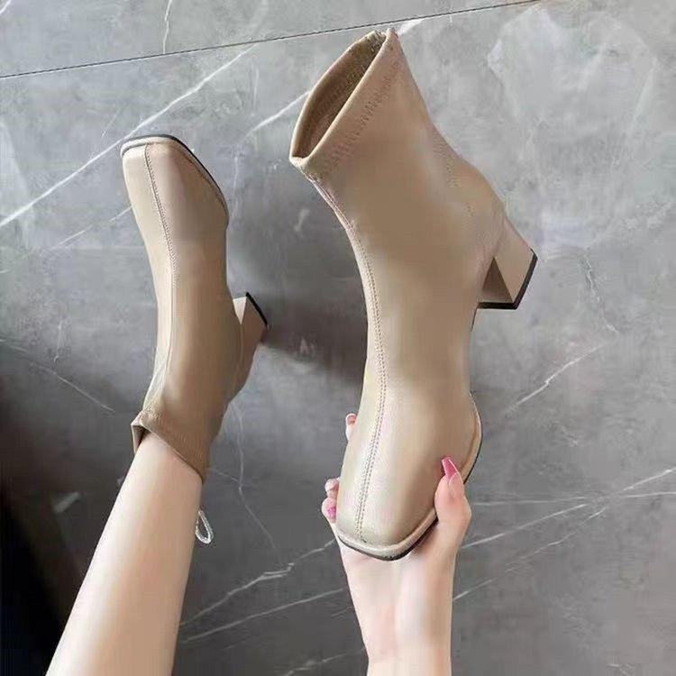 Осень и зима новые короткие ботинки женские толстый каблук одинарные ботинки 2025 французские высокие каблуки тонкие кожаные ботинки модные уличные ботинки мартин