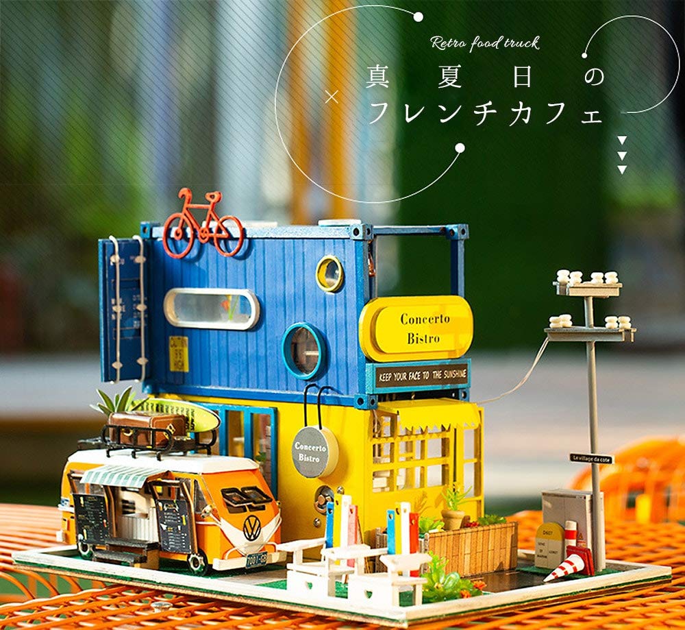 Moin moin Кукольный домик Миниатюрный набор для ручной работы Набор для дня летнего солнцестояния Французское кафе Франция Ретро Синий x Желтый Мобильный Торговый Автомобиль Кухня Машина Средний Размер Светодиод