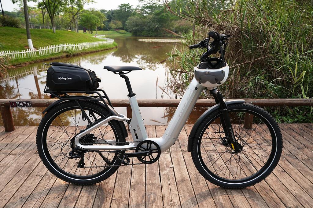 Электровелосипед TTGO E-SUVO, двигатель 250 Вт, аккумулятор 48 В 15 Ач, максимальный запас хода 120 км, шины 27,5" × 2,4", рама с задней подвеской, гидравлические дисковые тормоза, 7-скоростная трансмиссия Shimano