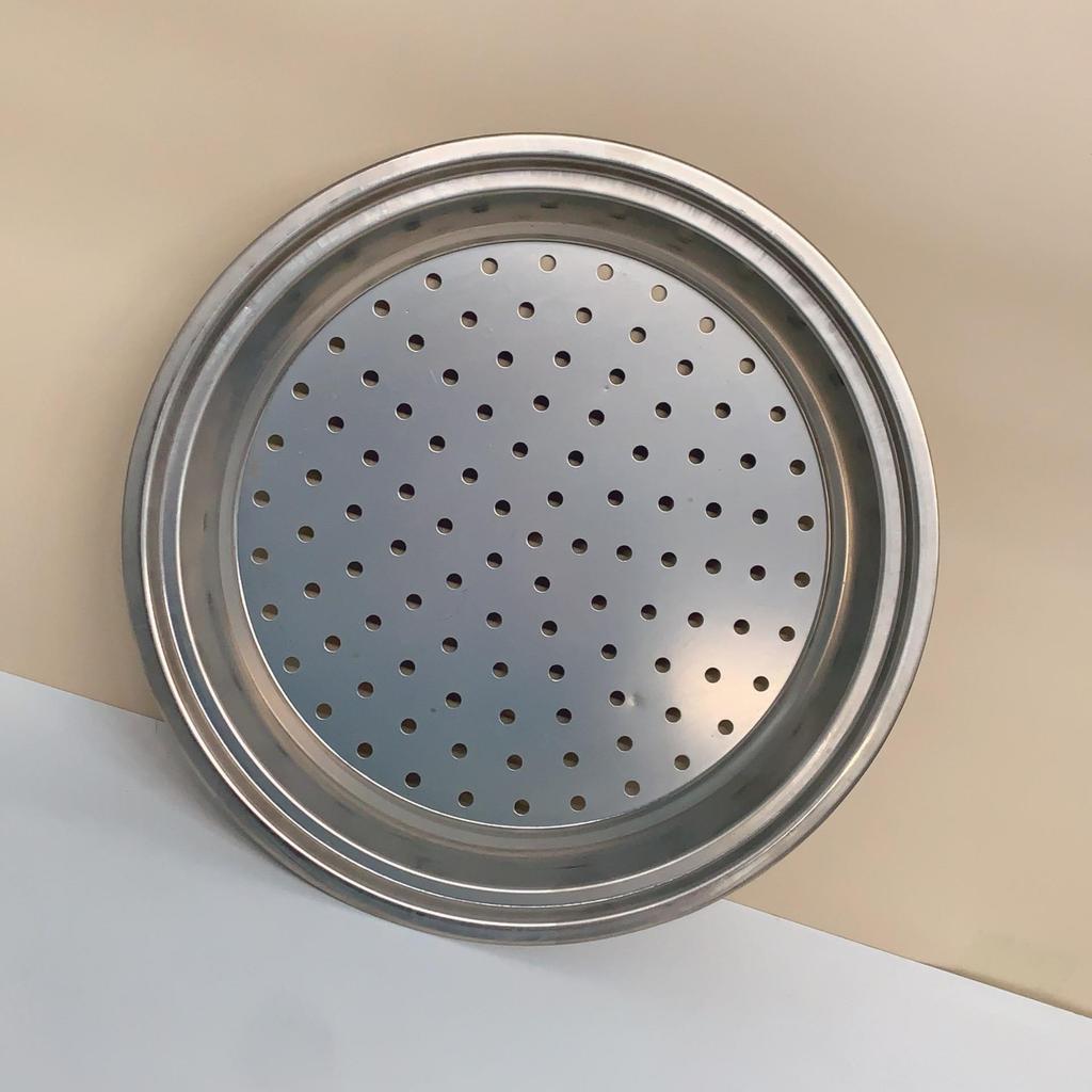 Stainless Steel Steaming Plate and Basket - Thickened Iron Pot Steamer with Fine-Hole Drainage.