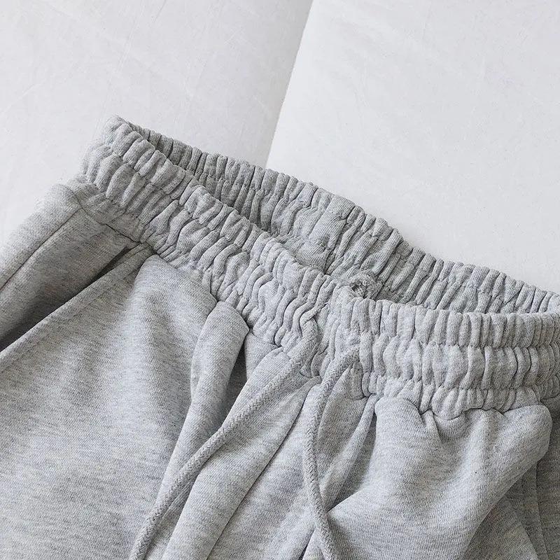 Женские летние свободные спортивные шорты в корейском стиле для ношения на открытом воздухе - с высокой талией, широкие штанины, утягивающие, идеально подходят для бега и повседневной носки.