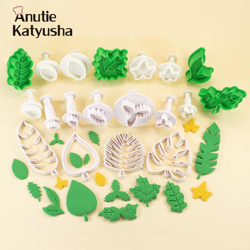 Christmas Leaves Jungle Biscuit Cookie Cutter Baking Mould Pastry Decorating Kitchen Fondant Biscuit Cake Decorating Tool