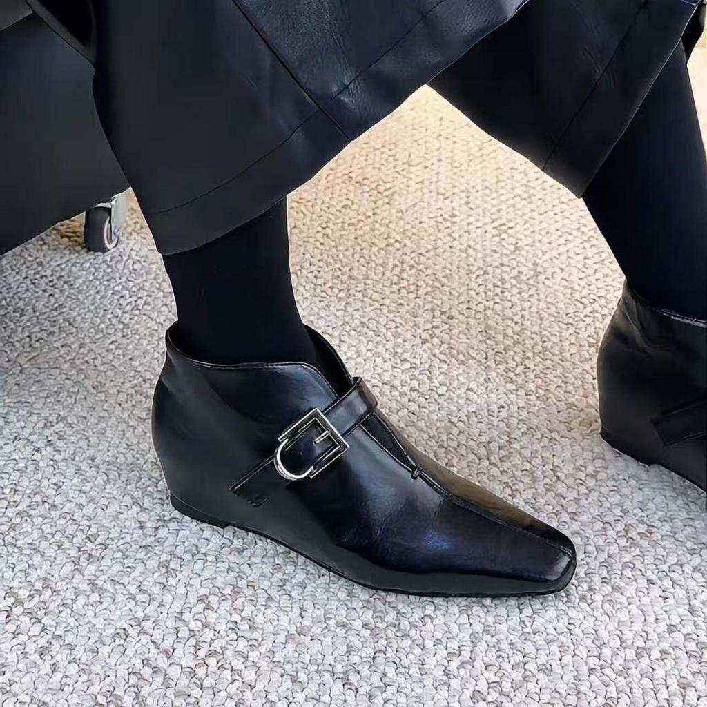 Square head belt buckle low-heeled short boots women's autumn new models are thin and not tired, versatile inner height-increasing fashion boots