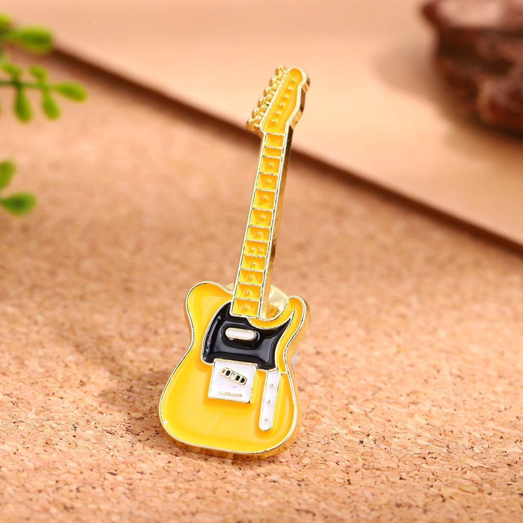 Guitar Brooch Cartoon Niche Premium Gold Badge Student Baby Decorative Pin