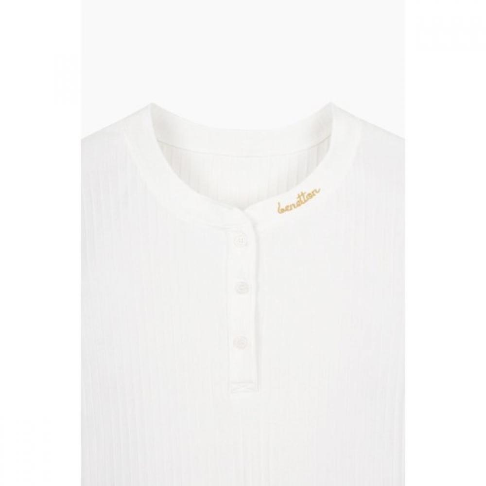 BeneTTon Henley Neck Embroidered T shirT baTs91611