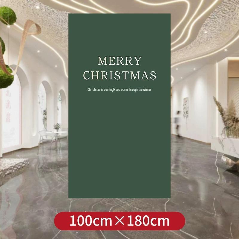 Праздничная рождественская композиция: Декор мероприятия в торговом центре с использованием шарового искусства и задника