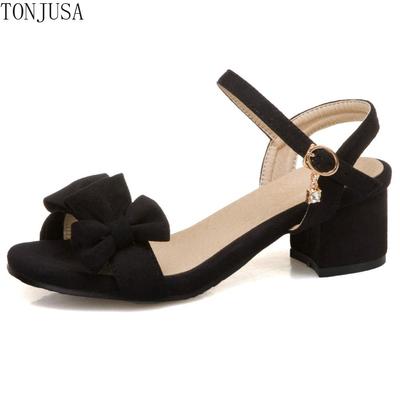 Лаконичные женские сандалии-гладиаторы на квадратном каблуке, среднем каблуке с пряжкой сзади и узлом-бабочкой