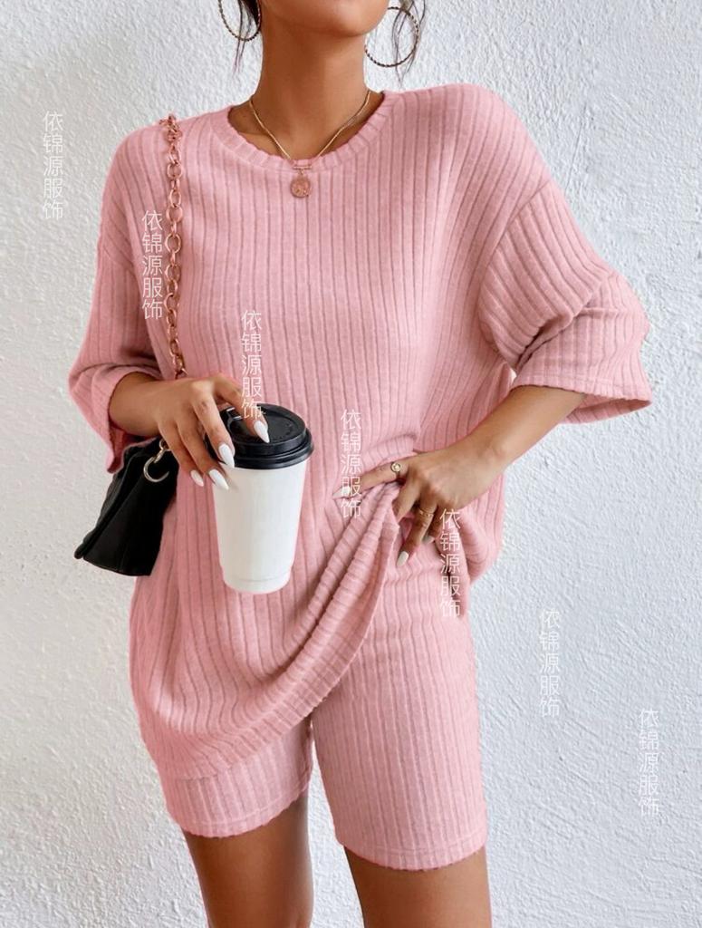 Модный вязаный свободный повседневный комплект с круглым вырезом и летними шортами Женская одежда Удобный дышащий однотонный комплект с шортами