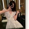 Весенняя высококачественная универсальная короткая юбка, модное платье, женский дизайн, подчеркивающее талию, тонкая юбка А-силуэта