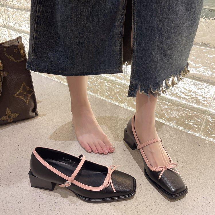 Fashion New 2024 Fashion Bowknot Mary Jane Shoes Women Square Toe Glossy Leather High Heels Female Dance Ballet Party Wedding Shoes