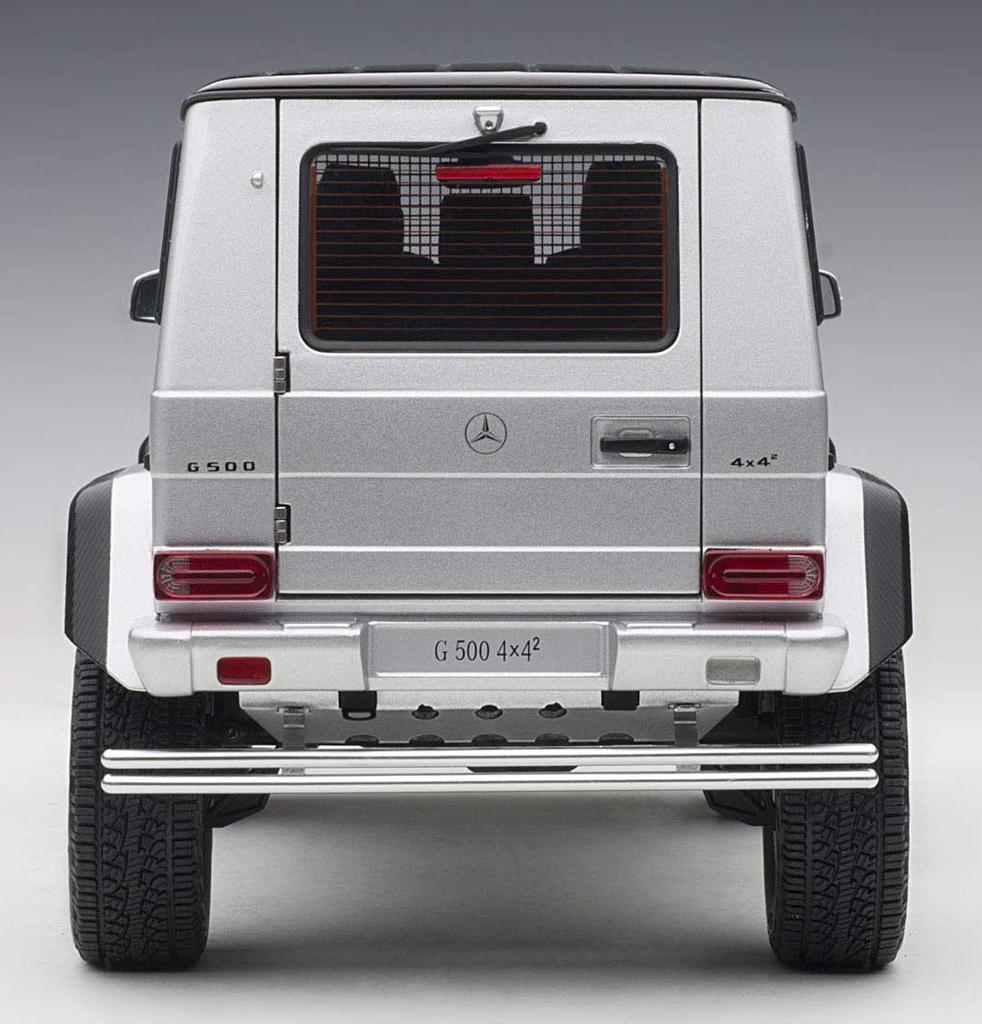 AUTOart G500 Squared Silver Готовый продукт 1/18 Mercedes-Benz 4×4