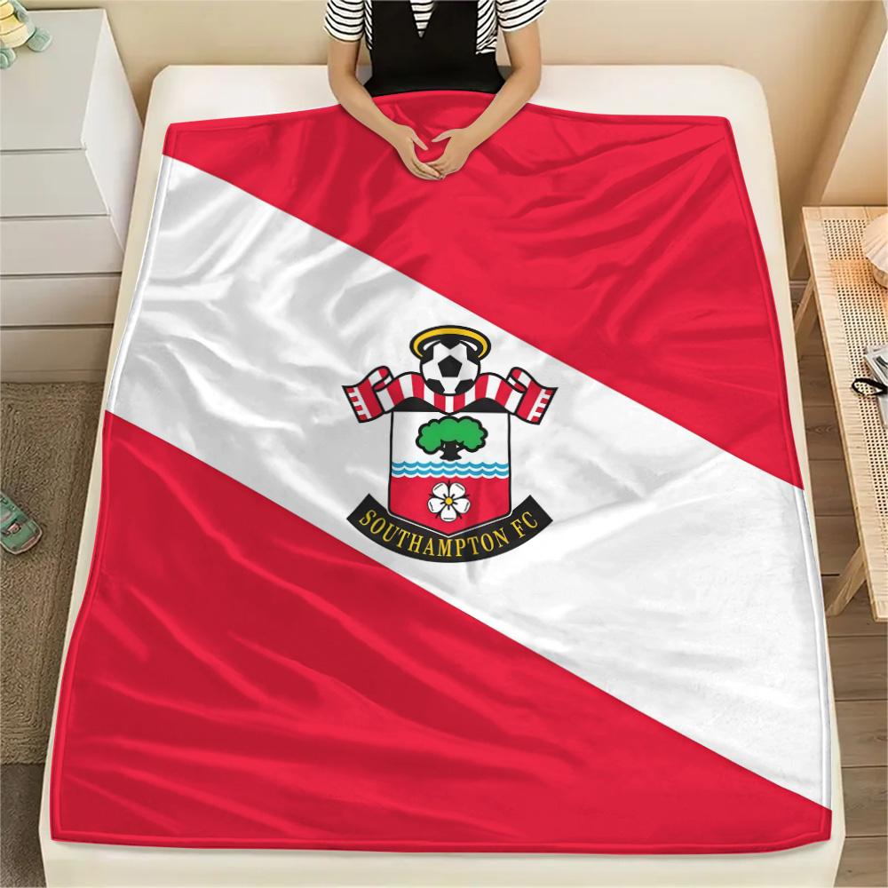 Southampton FC2 Flannel Blanket, High quality Comfortable for All Seasons, Home Decor, Warmth and Comfort