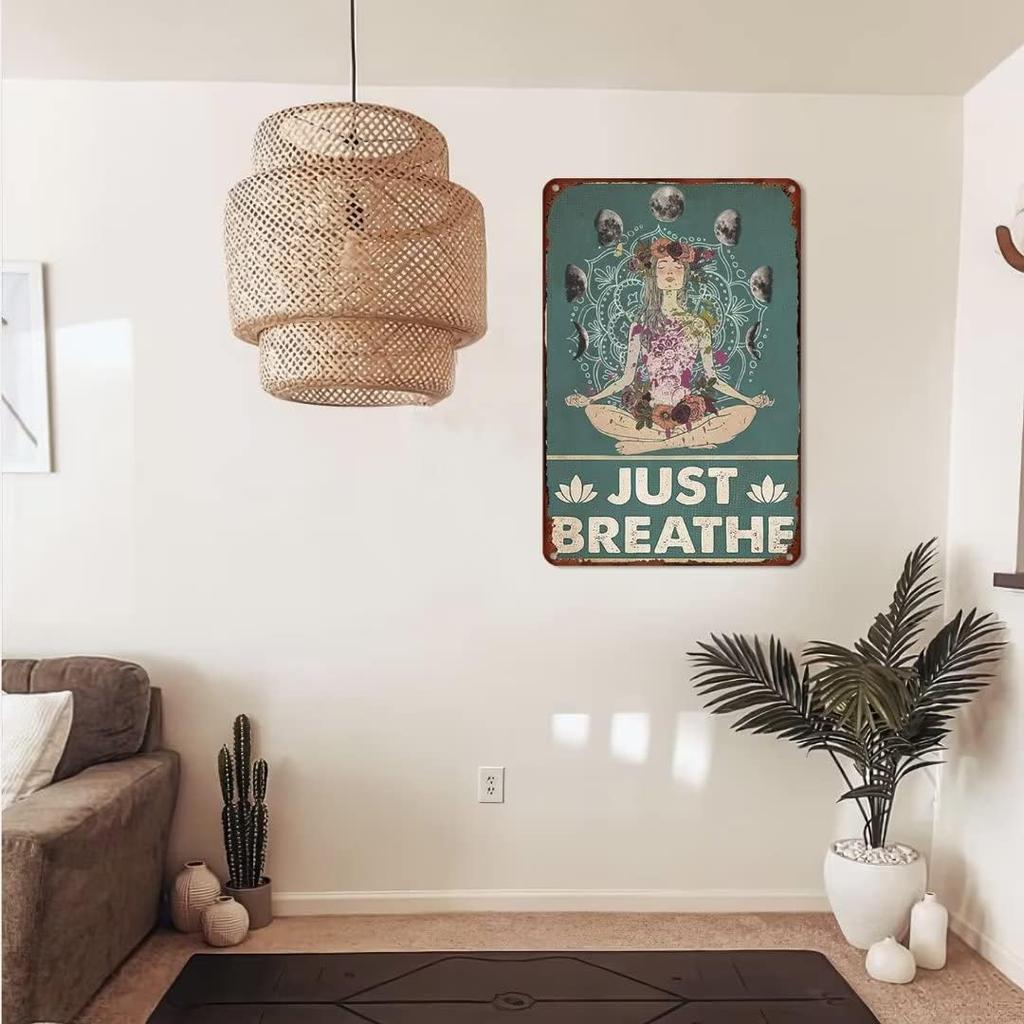 Оловянная вывеска в стиле ретро для девочек-йогов, настенный декор «Просто дыши, йога», забавная вдохновляющая цитата, настенное искусство, винтажная жестяная вывеска для «Девушки-йоги» для дома