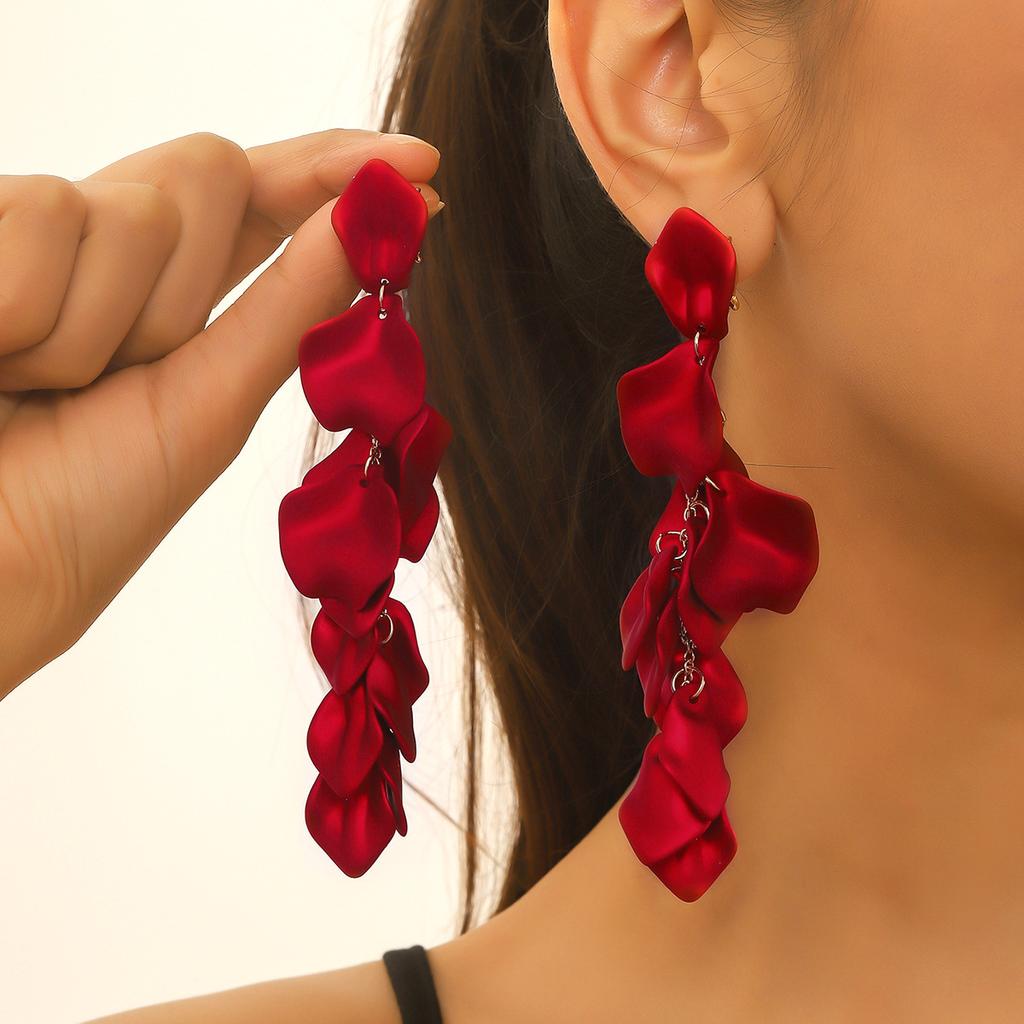 Преувеличенные красные цветочные серьги Rose Ankara Red Earrings Длинные красные серьги с кисточками Серьги Модные серьги 2025 Повседневные украшения