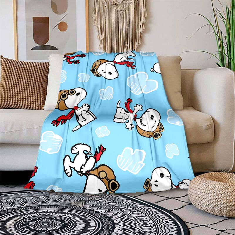 This adorable 3D Snoopy cartoon flannel blanket is comfortable and soft, perfect for use in bedrooms, beds, sofas, picnics, and