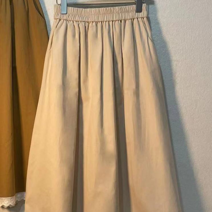 Женская осенняя юбка миди с панелями и кружевной отделкой в авангардном дизайне - Нишевая плиссированная юбка-зонт свободного кроя с высокой талией и милым клешем