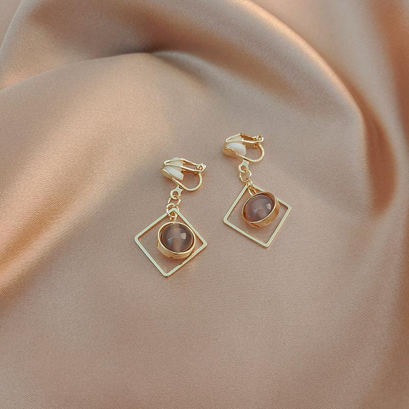 Korean Version of Advanced Ear Clip Without Ear Hole Women's Fashion Retro Versatile Cool Style Temperament Simple Earrings