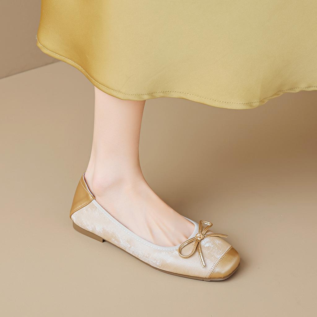 Weiwei Girl 336-1 Французские одинарные туфли Женские туфли на плоской подошве с бантом Бабушкины туфли Мягкая подошва Светлый носок Серебряные туфли Мэри Джейн