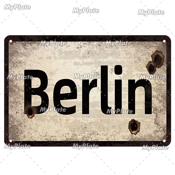 Vintage ACHTUNG HALT War Metal Signs Berlin Tin Sign Plaque Metal Plate Wall Decor For Pub Club Man Cave Plate Bar Decoration