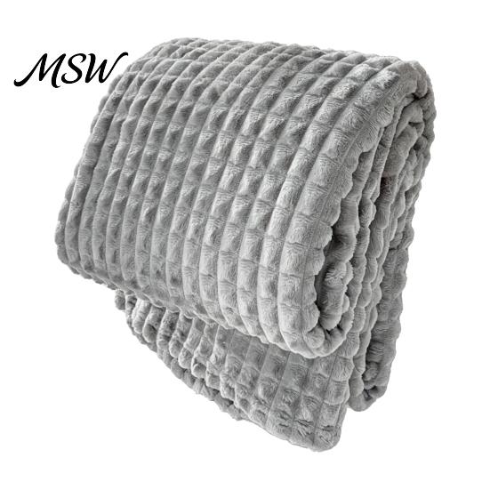 Layered Texture Throw for Sofa Waffle Textured Fleece Blanket, Solid Color Milk Flannel Grid Cut Soft Velvet Blanket Plush Warm Cozy Couch Bed
