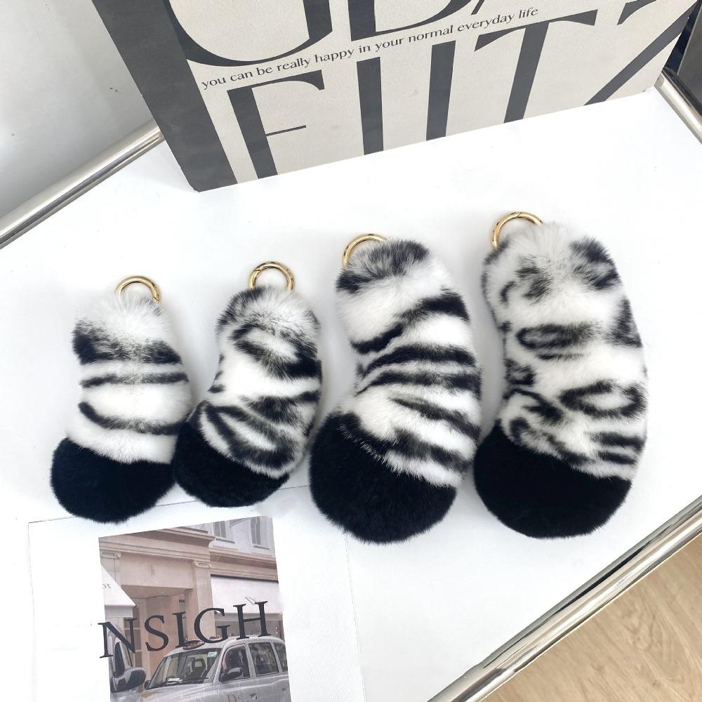 Rabbit Fur Big Cat Paw Keychain Stuffed Animal Tiger Tail Bag Charms Ornmant with Key Ring Fluffy Soft Plush Doll Pendant
