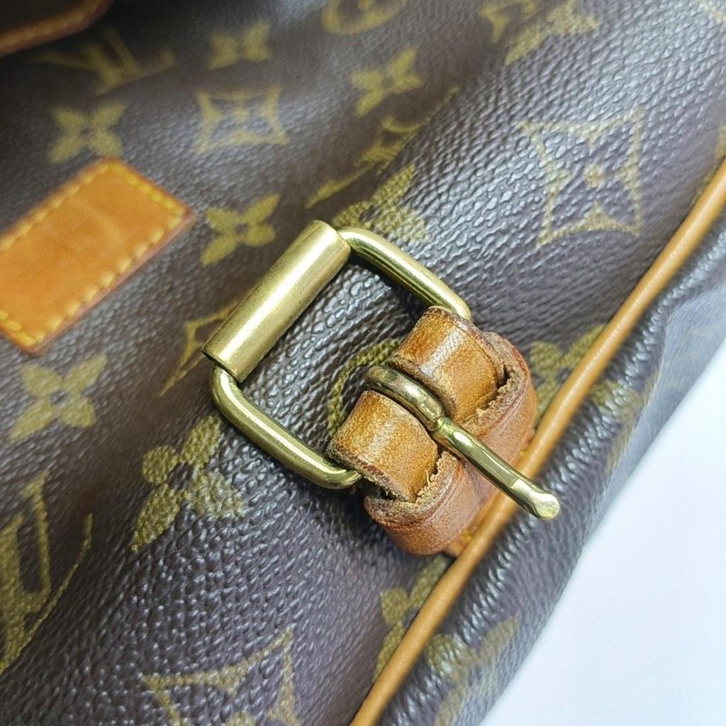 [Pre-Owned] Monogram Saumur 30 Iconic Classic Logo Print Adjustable Shoulder Strap Canvas And Leather Messenger Bag - Fair #1MPB3NR