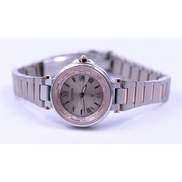 Citizen EC1014-65W ( Часы xC Eco-Drive с радиоуправлением, многодиапазонный аналоговый дисплей, серия HAPPY FLIGHT)