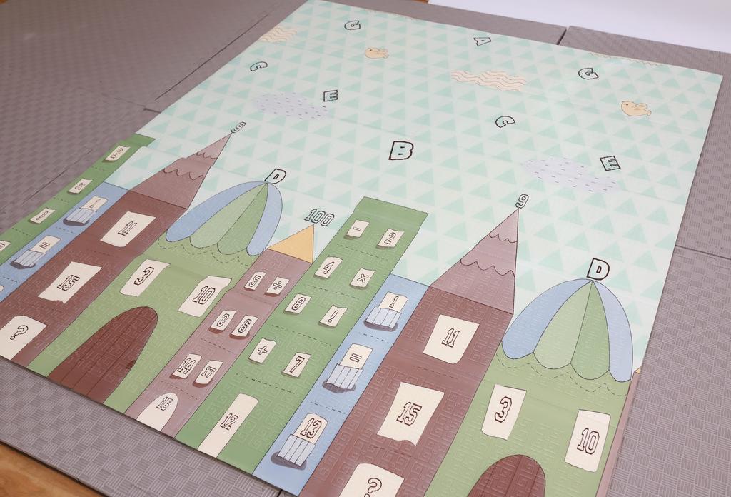 Складной коврик 200x180x1см - пастельные домики