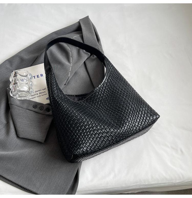 Французская плетеная сумка женская атмосфера универсальная сумка через плечо ниша подмышечная сумка текстура портативная сумка для поездок на работу