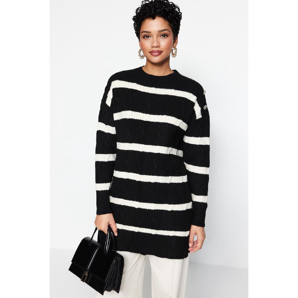 Трикотажный свитер в полоску цвета экрю на пуговицах Tctaw23ak00063