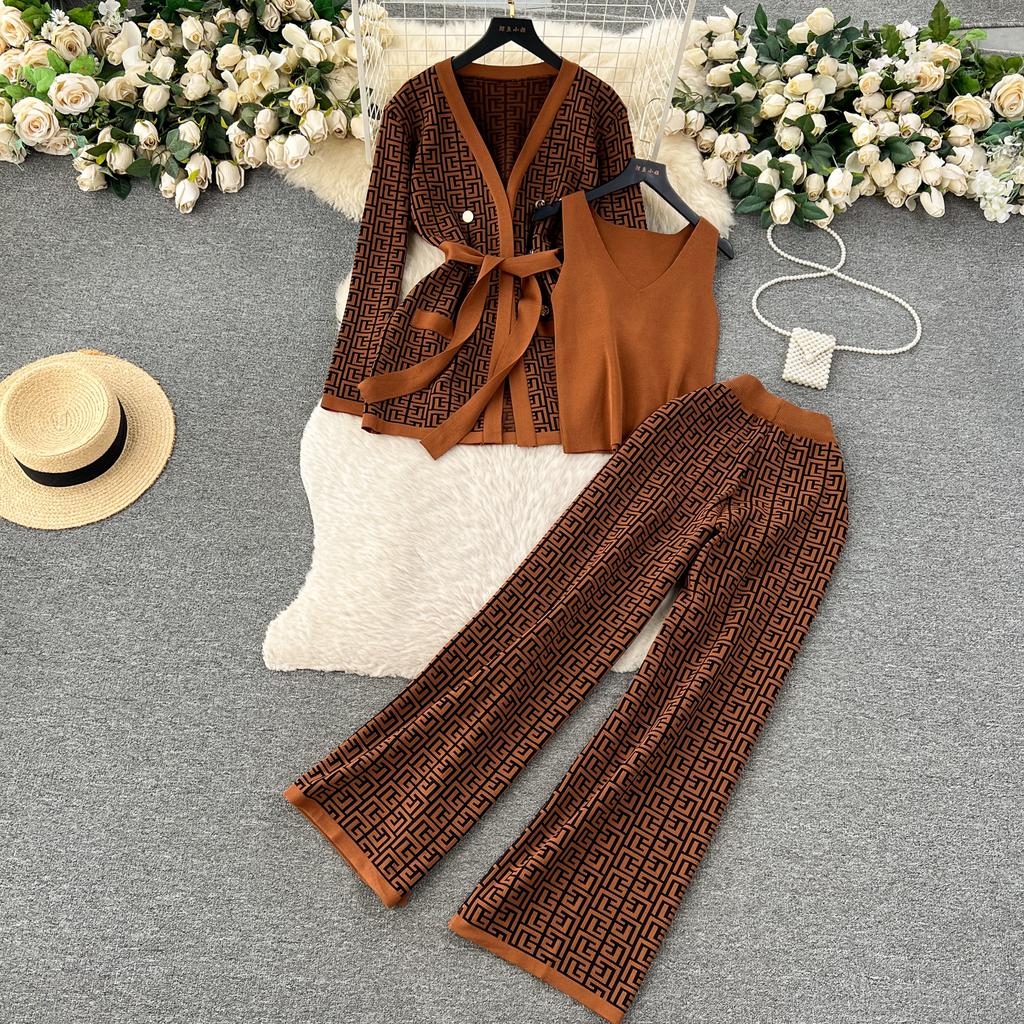 Осень Зима Винтаж Бренд Дизайнерский Принт Вязаный Свитер Брюки Комплект Из 3 Частей Женский Спортивный Костюм Кардиганы С Длинными Рукавами Жилет До щиколотки Брюки Наряды