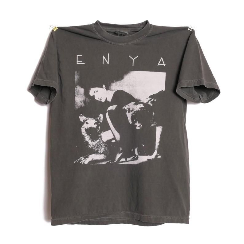 Enya Singer Unisex T-Shirt S-5XL