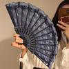 Винтажный кружевной складной веер с подвеской-кисточкой и эргономичной ручкой, пластиковый портативный веер ручной работы в традиционном китайском стиле для женщин