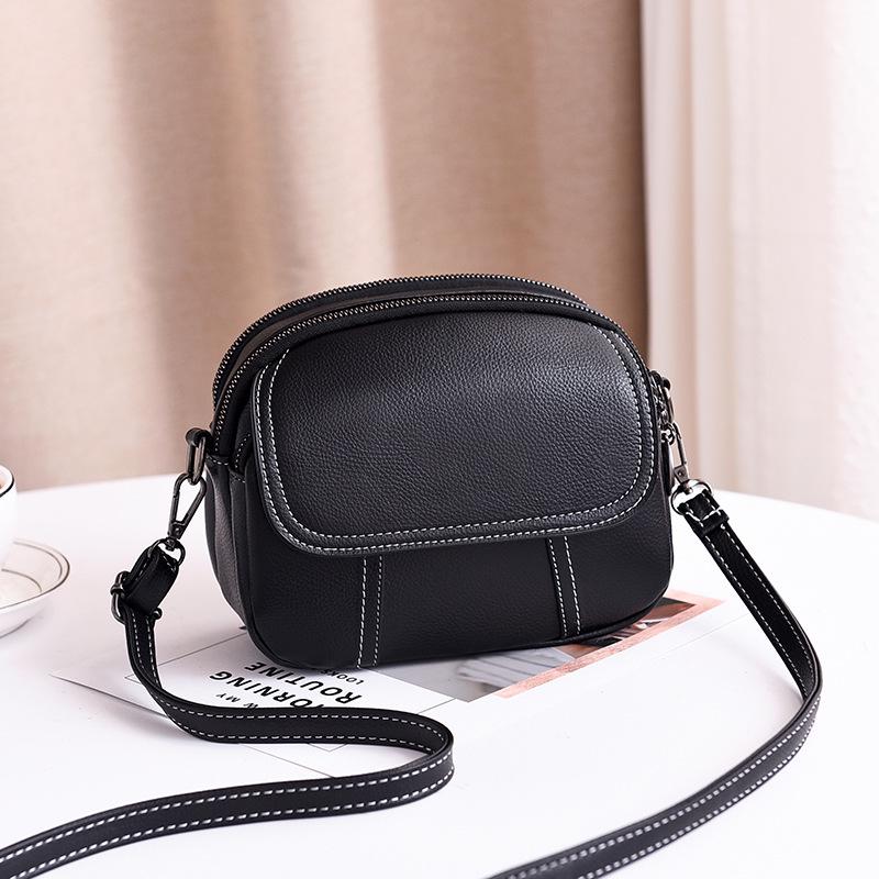 Women's Simple Shoulder Bag Women's Small Round Bag One Shoulder Messenger Bag Is Convenient and Compact To Carry