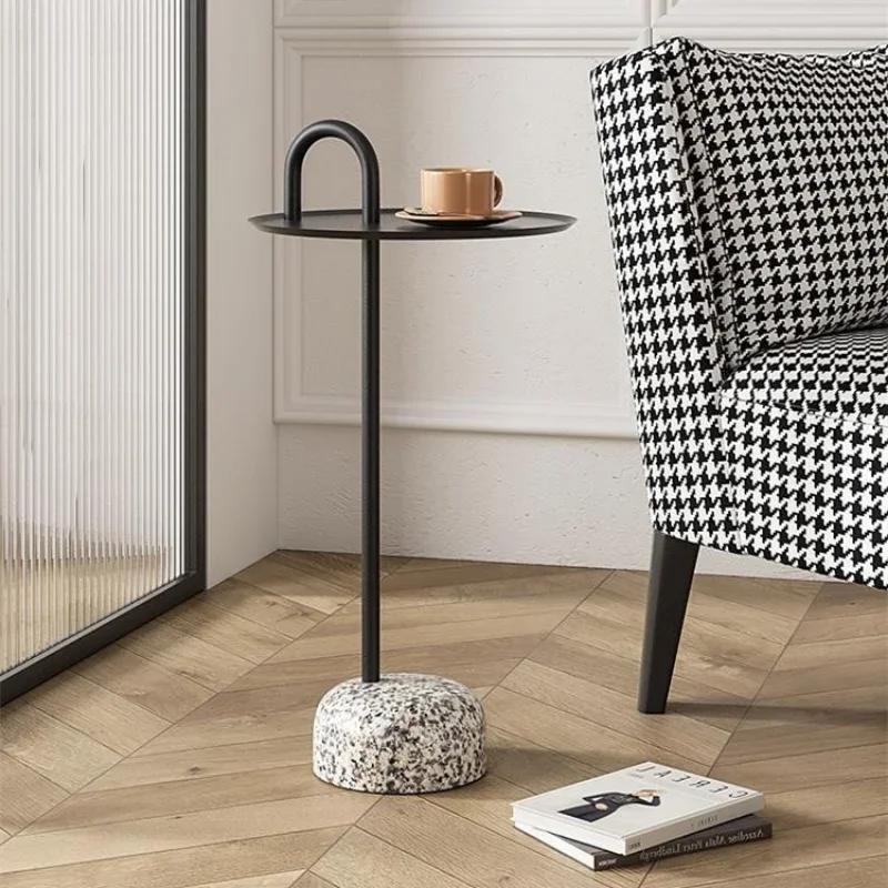 Nordic Design Rock Маленький журнальный столик для гостиной, приставной столик для дивана, удобный передвижной угловой столик для маленькой квартиры