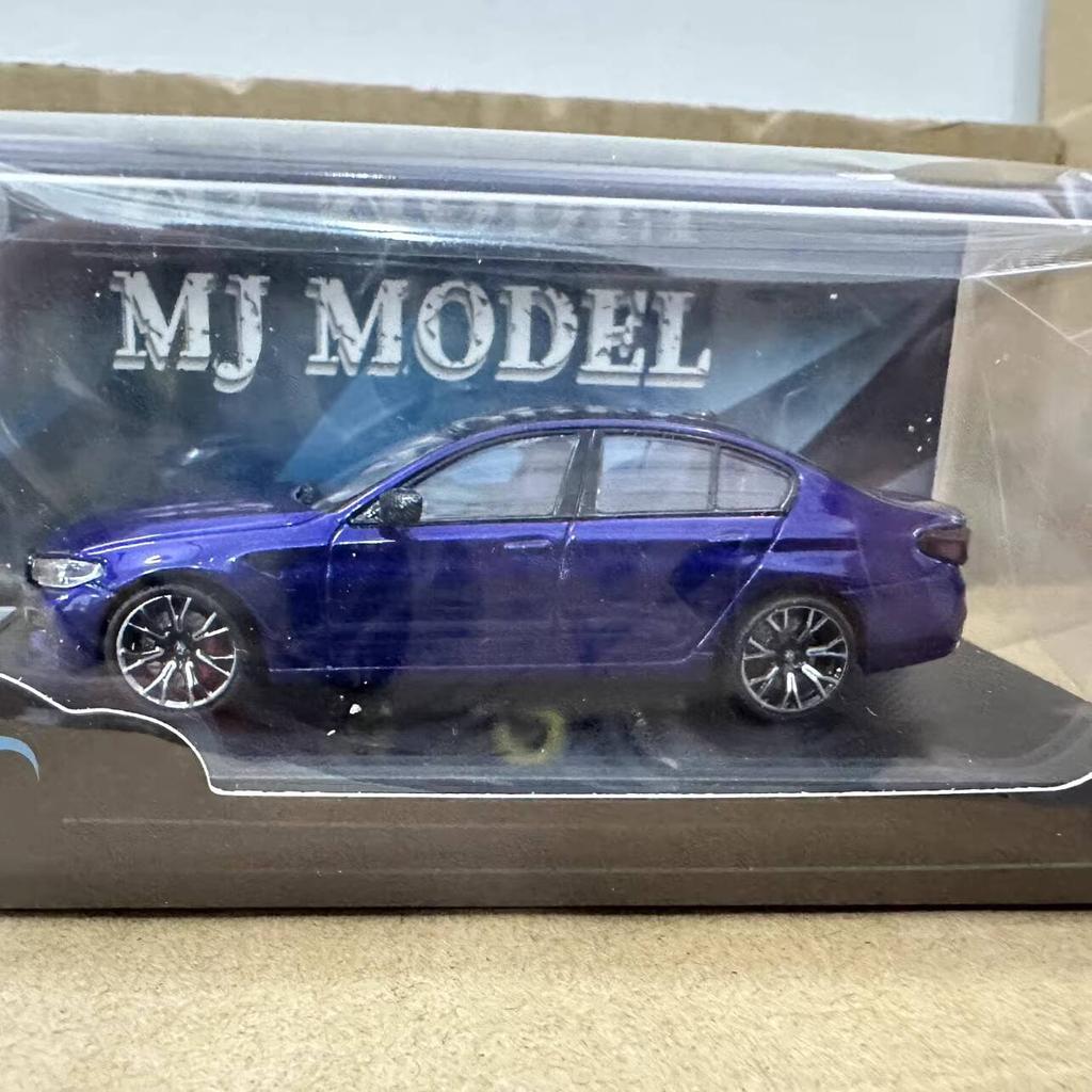 M5 F90 Четырехдверный Седан Версия MJ 1:Металлическая модель автомобиля в масштабе 1:64, коллекционная, черная