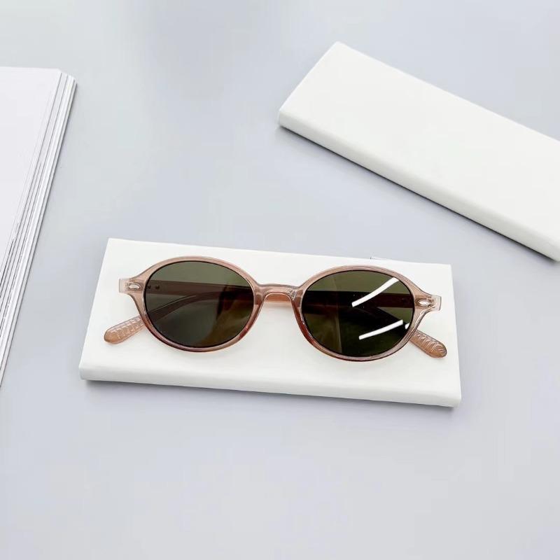 Retro Small Oval Sunglasses Women Men Rivets Shades Fashion Eyewear European American Style Sun Glasses UV400