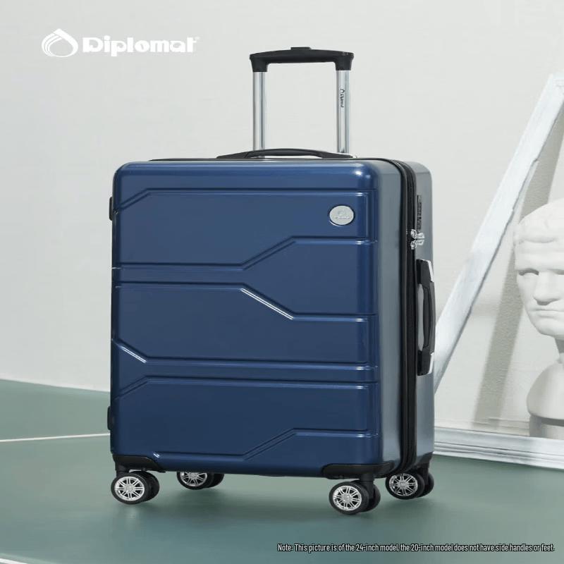 Чемодан на колесиках Diplomat TC-6902 Business Spinner
