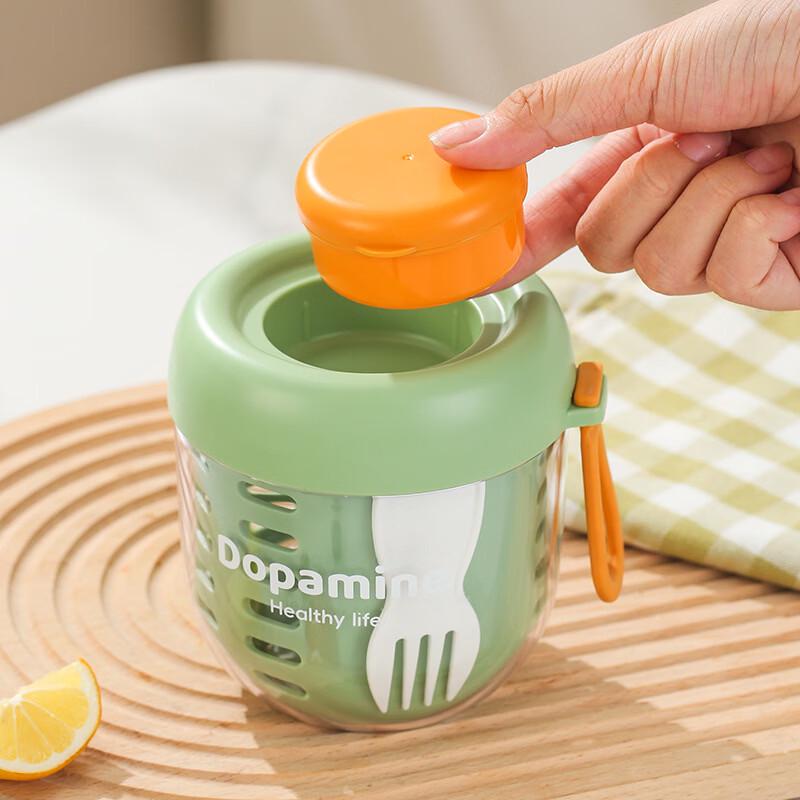 Portable Draining Fruit Container with Fork