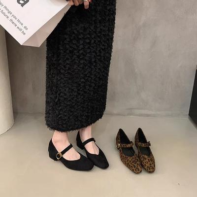 Женские туфли-лодочки с маленьким квадратным носком и неглубоким вырезом, новые весенне-осенние, на толстом каблуке, Мэри Джейн, из маленькой кожи