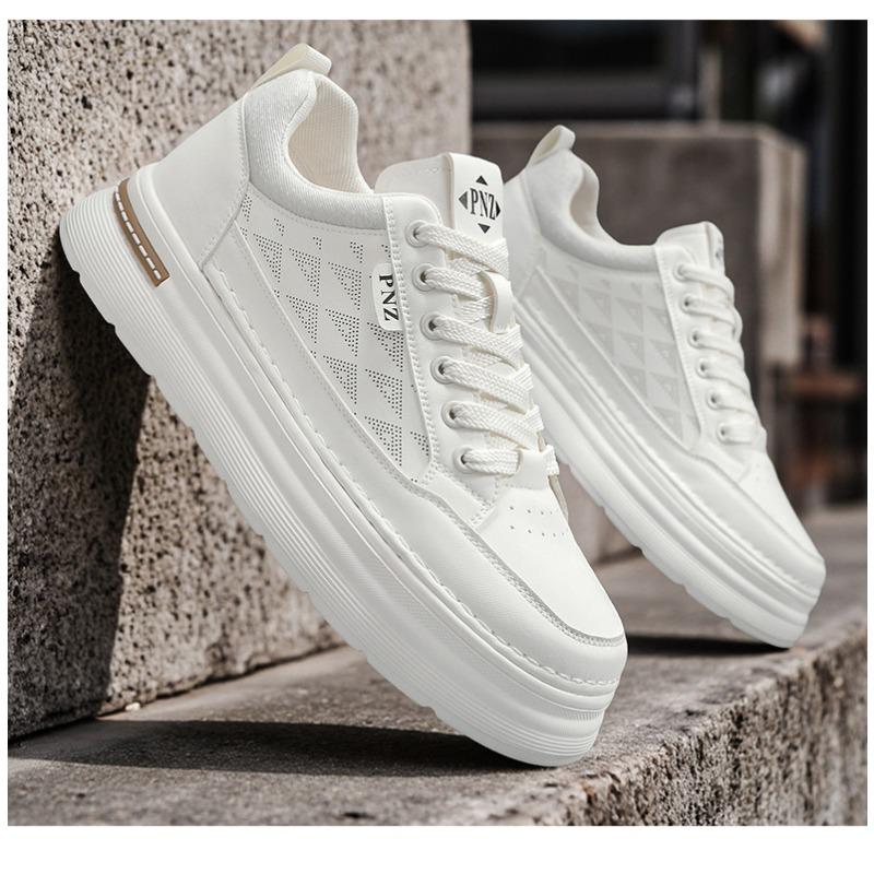 Men Breathable Casual Low Top Solid Color Board Sneakers Versatile Daily Footwear