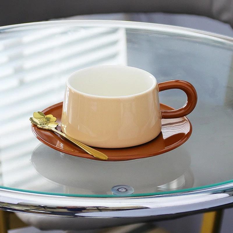 Винтажные керамические кружки, однотонные чашки для кофе эспрессо, набор с блюдцами и ложкой, изысканная чашка для послеобеденного чая, молока, капучино, питьевая