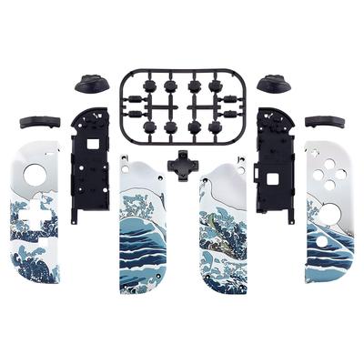 Корпус портативного контроллера eXtremeRate Switch Pattern совместим с Switch, а также включает в себя полный набор кнопок и корпус консоли не входят в комплект. (D-Pad