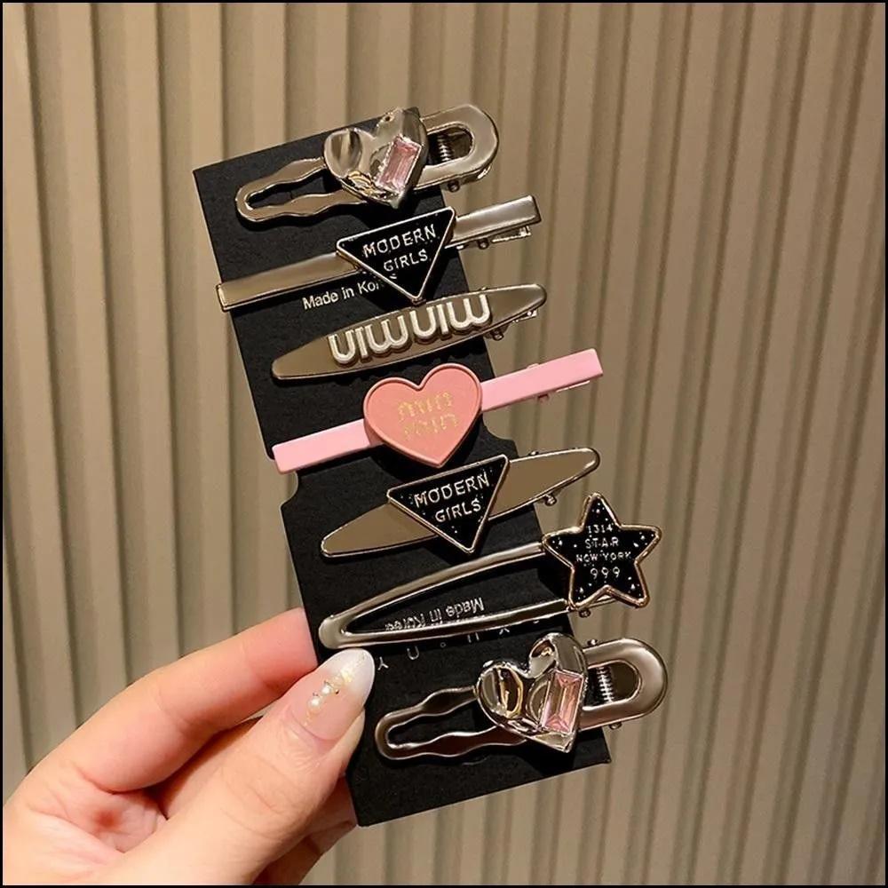 Набор из семи заколок для волос