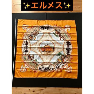 Б/у Шарф-каре HERMES PARIS Cavaliers d'Or