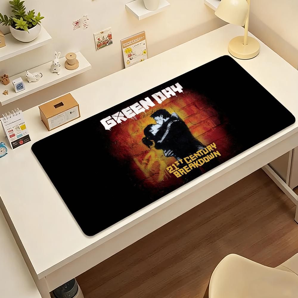 GGreen DDayS Mouse Pad Nonslip Locking Edge DeskMat PC Laptop Accessories Rubber Office Keyboard Large Game XXL Carpet