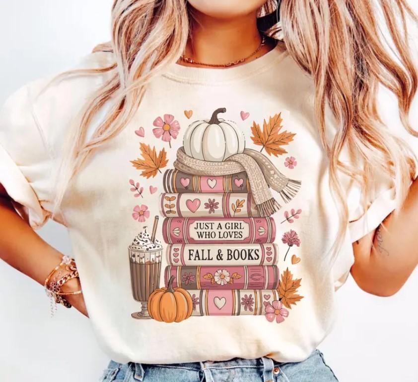 Cozy Autumn T-Shirt for Book Lovers Unisex T-Shirt