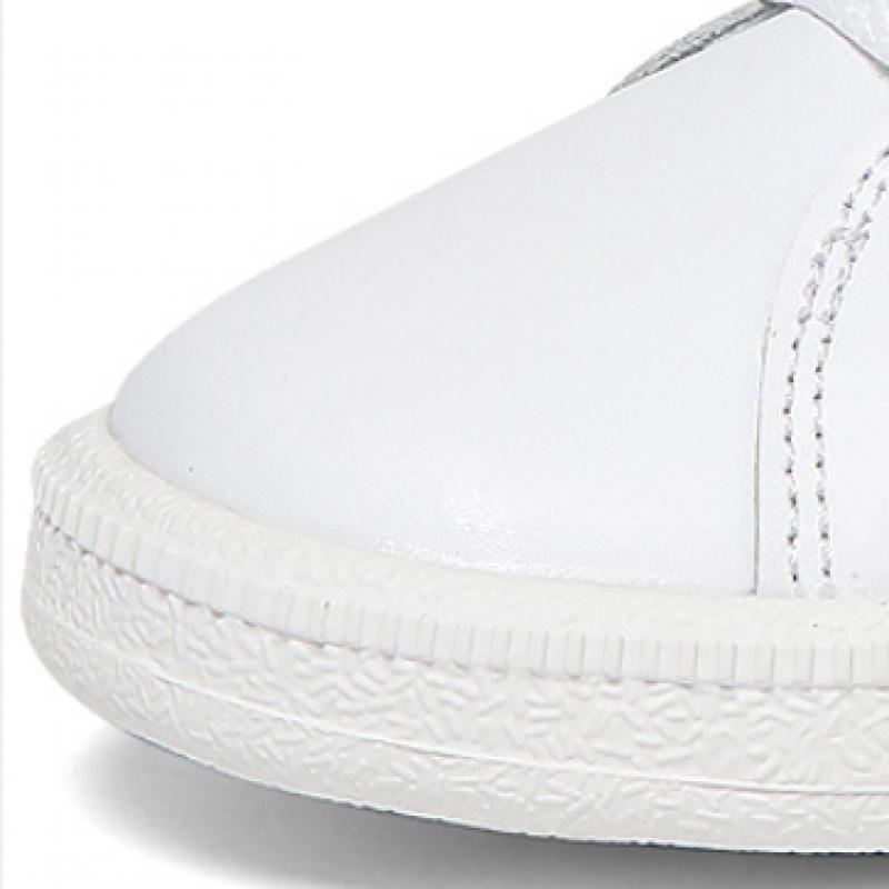 Nike Court Royale Sneakers 749867 105